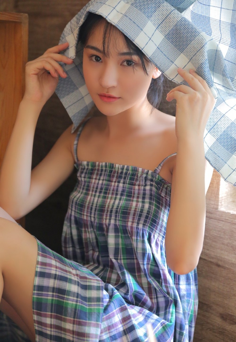 宋佳新片扮演身患绝症的火化师,网友:海报给我整哭了