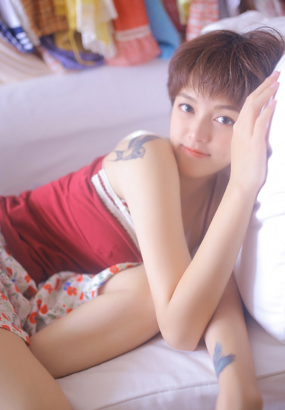 苏醒连发6张录音棚“刷屏”照,粉丝调侃:这条微博也太吵了!