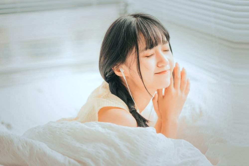 时代少年团宋亚轩调侃马嘉祺“老人味”，马嘉祺回应引发热议