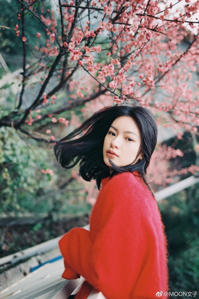 郭晶晶为何被称“下嫁”霍家？当她忘记结婚年数时，霍启刚的反应藏玄机