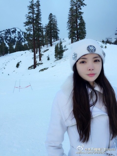 肖战孙俪获封“年度卓越品质之星”