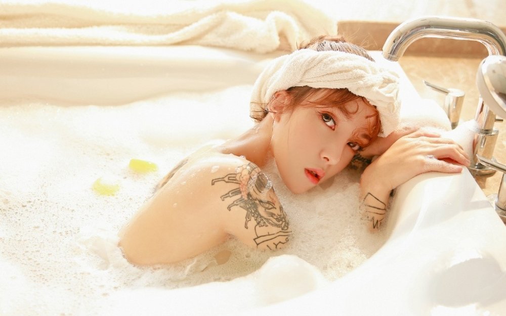 这次事件是否暗示苏醒即将发布新专辑或其他音乐作品？|单曲|录音棚|音乐节|巡演|新作