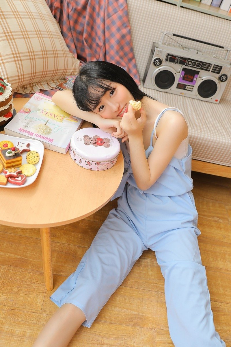 甜馨嗯哼咖啡店被偶遇！从萌娃到青梅竹马的十年情谊