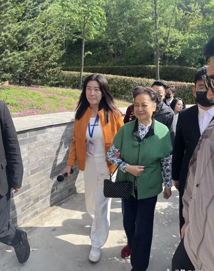  打开网易新闻 查看精彩图片 