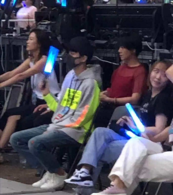 打开网易新闻 查看精彩图片