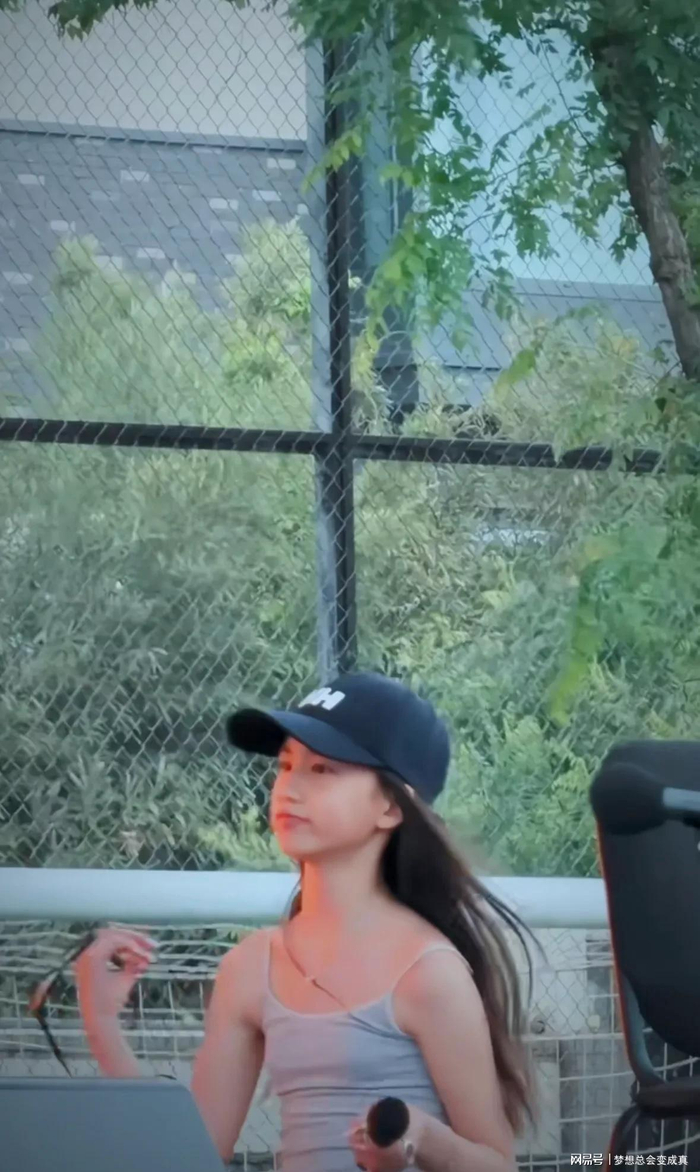  打开网易新闻 查看精彩图片 