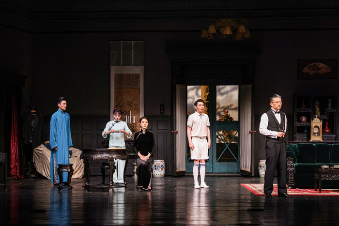 复排版《雷雨》本轮首演剧照。剧照摄影：李春光