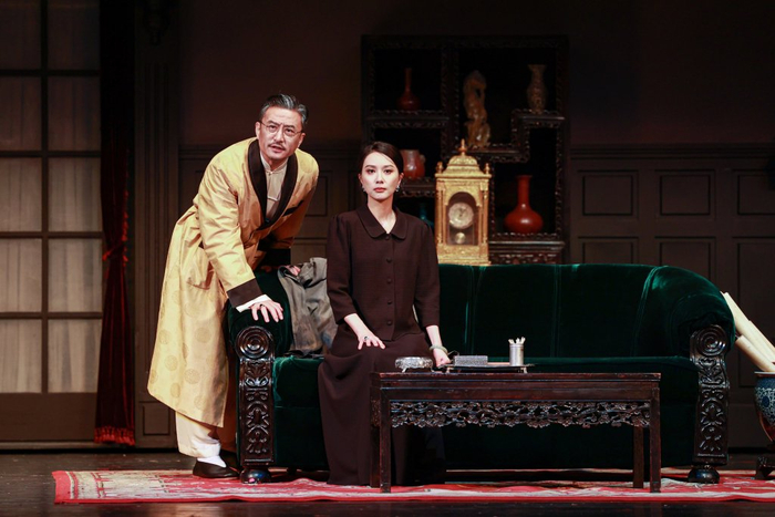 刘辉饰演周朴园、柳文伊饰演蘩漪
